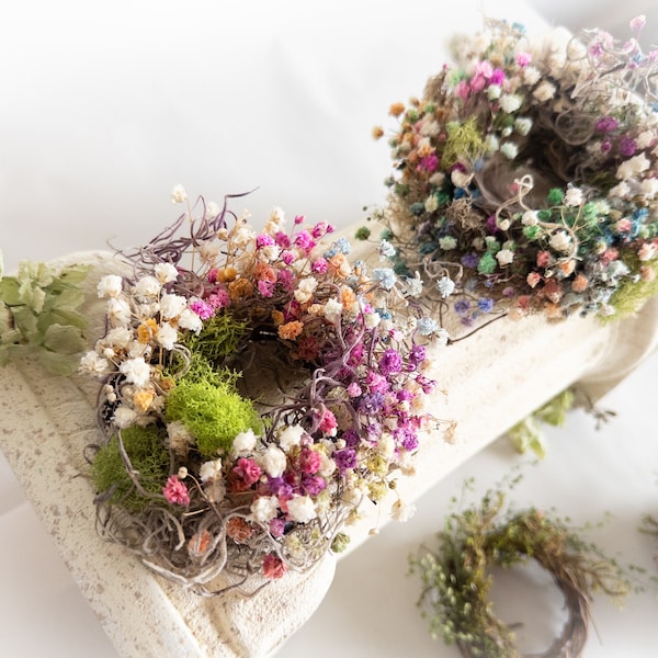 Dried floral handcrafted mini wreaths